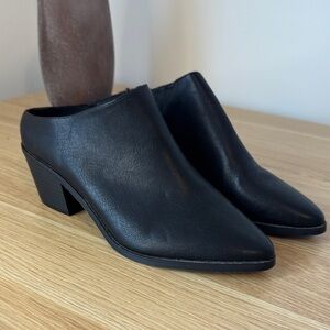 RAMPAGE Black Leather Women's Mules